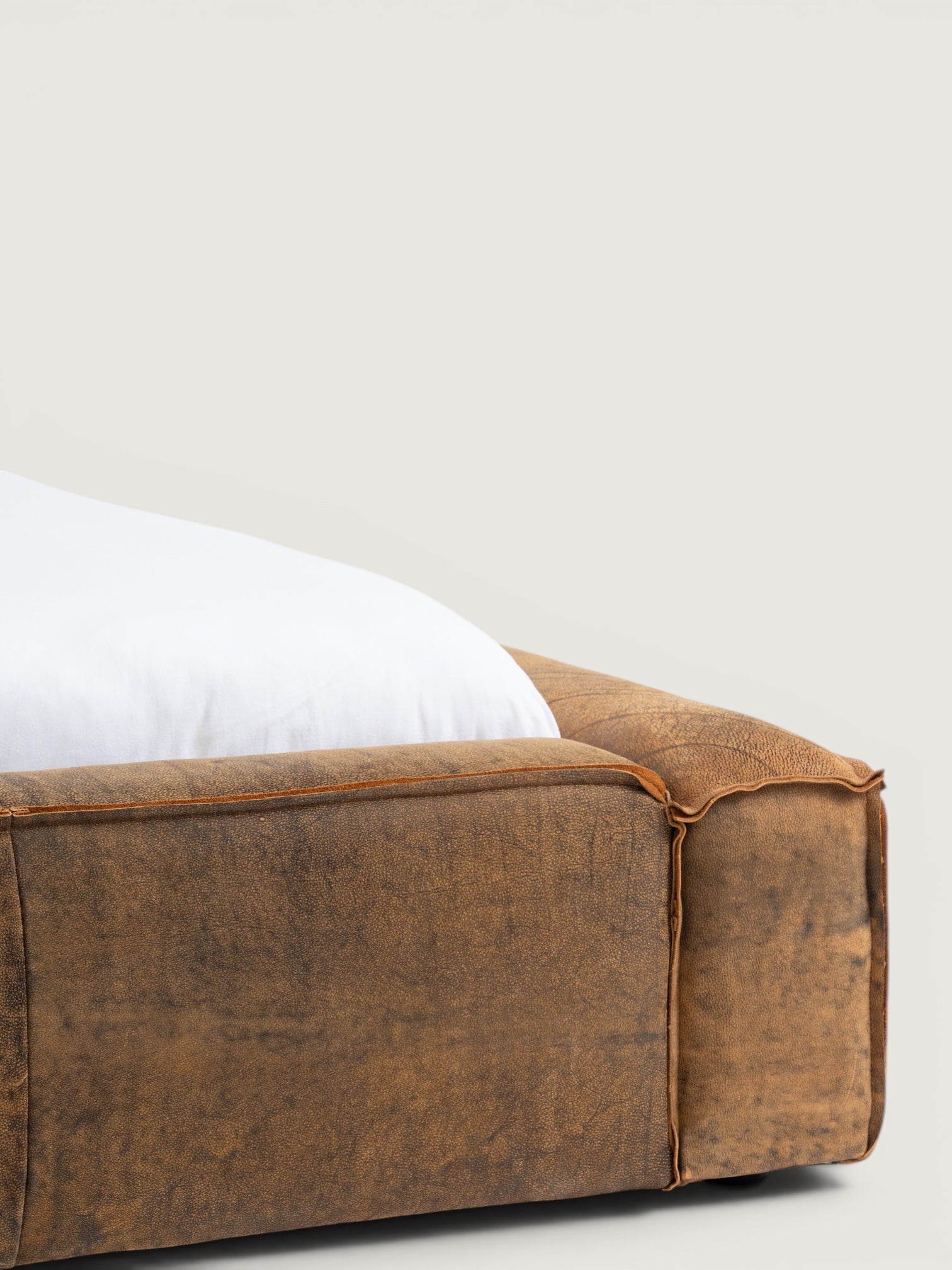 Geneva Leather Bed