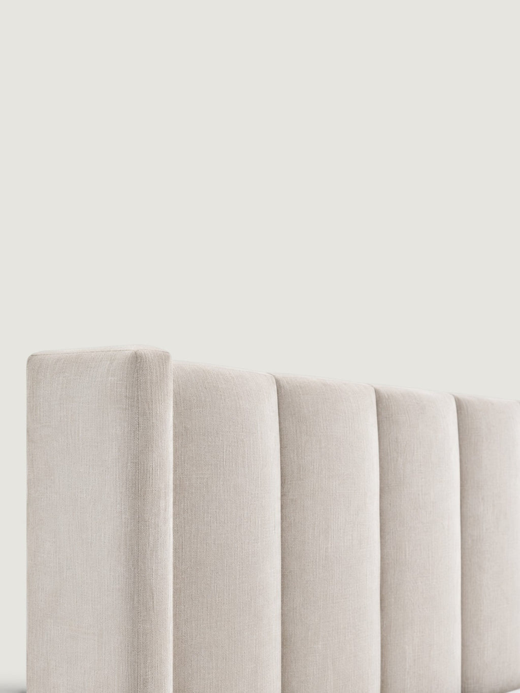 Faro Winged Bed Set