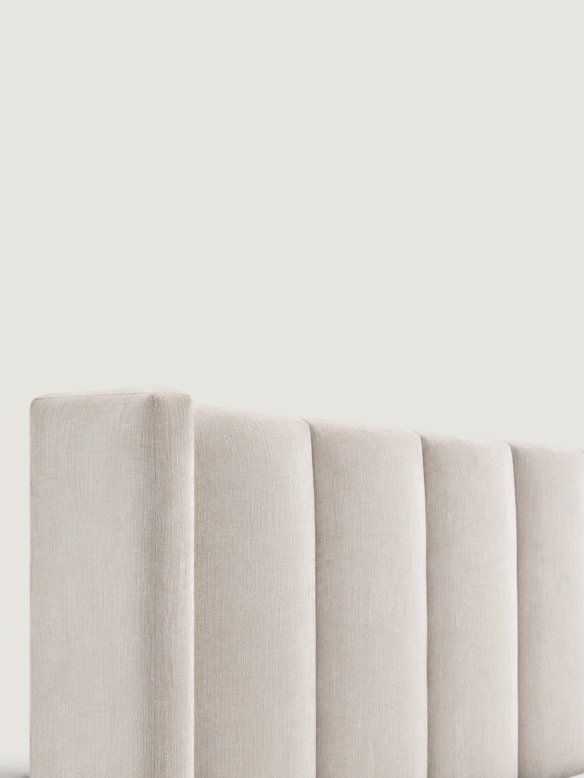 Faro Winged Bed Set